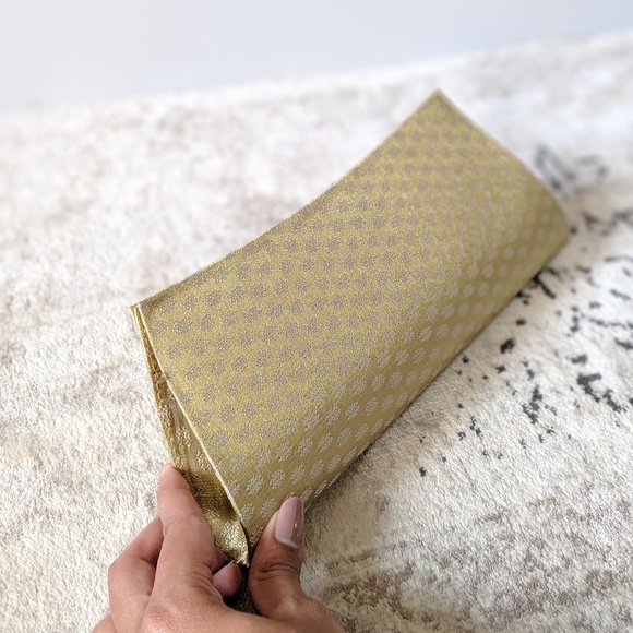 Indian Silk Gold Clutch - Picture 1 of 4